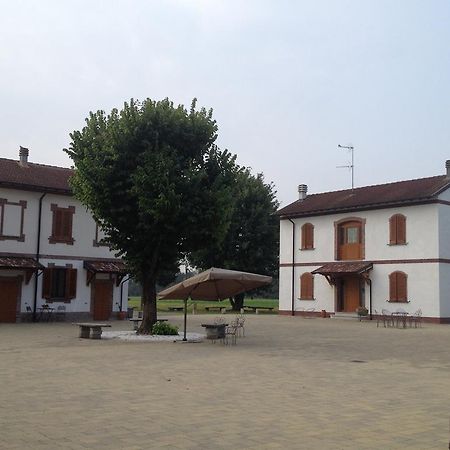 Bed And Breakfast Azienda Agricola Cascina Salazzara 마젠타 외부 사진