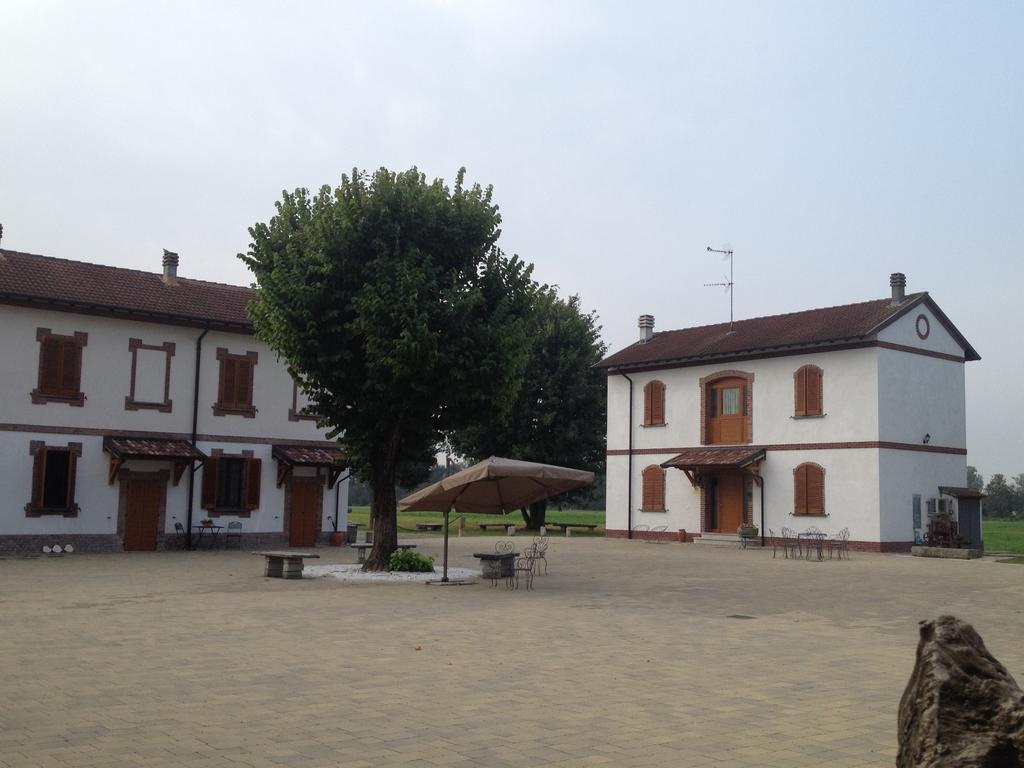 Bed And Breakfast Azienda Agricola Cascina Salazzara 마젠타 외부 사진