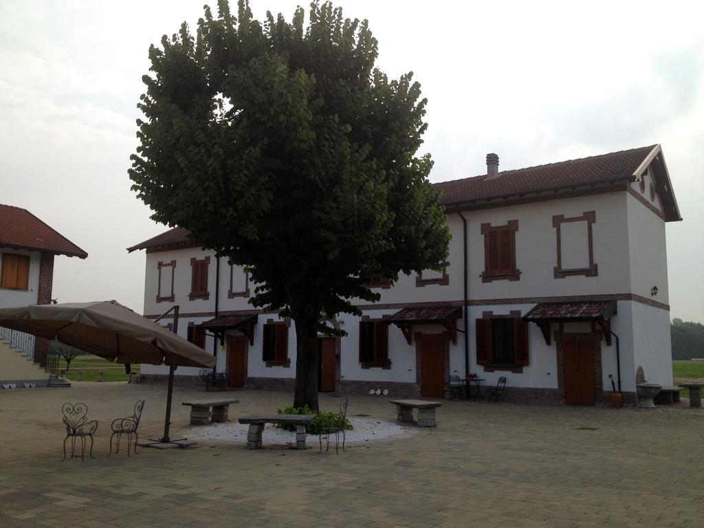 Bed And Breakfast Azienda Agricola Cascina Salazzara 마젠타 외부 사진