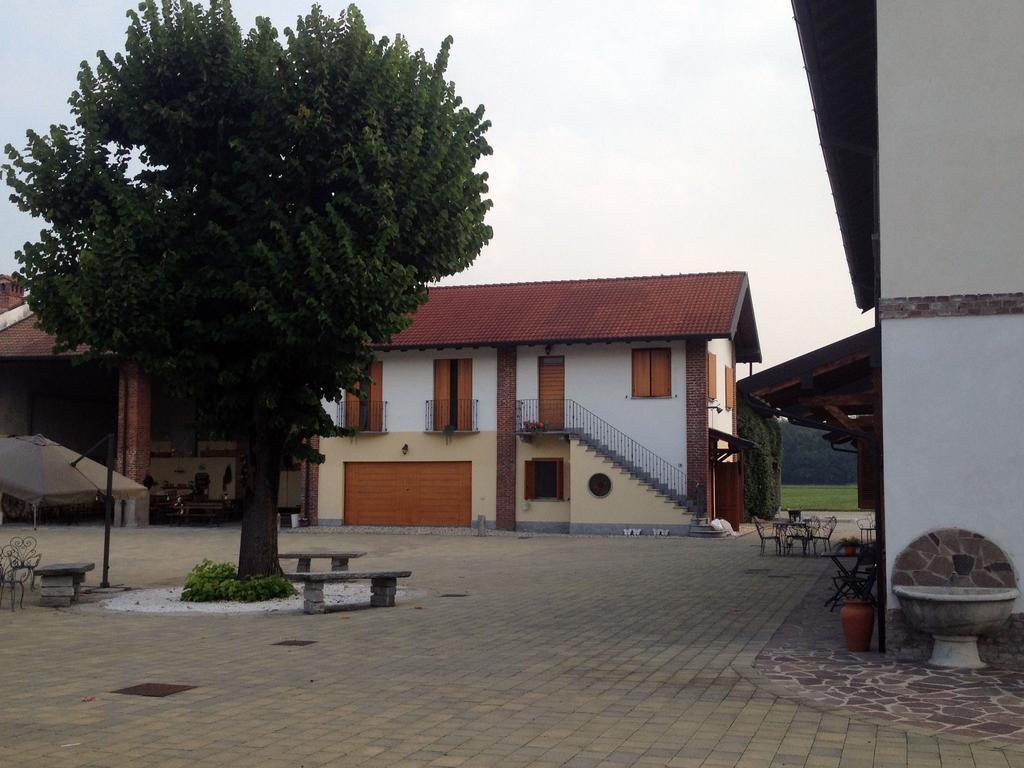 Bed And Breakfast Azienda Agricola Cascina Salazzara 마젠타 외부 사진